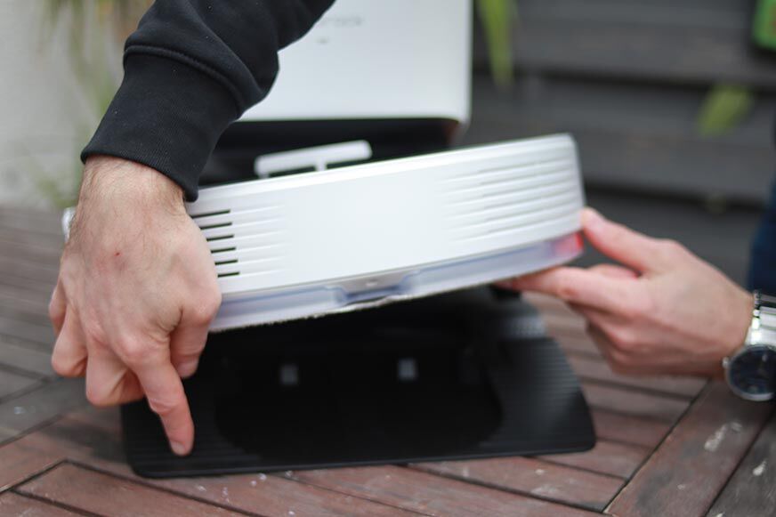 Подставка для салфетки на станции самоочистки Roborock Q7 Max Plus 